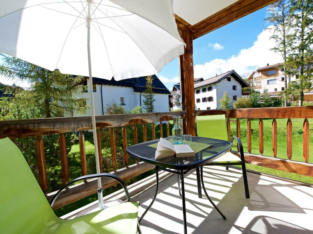 Schweizerhof Ferienwohnungen Lenzerheide 4 Exterior photo